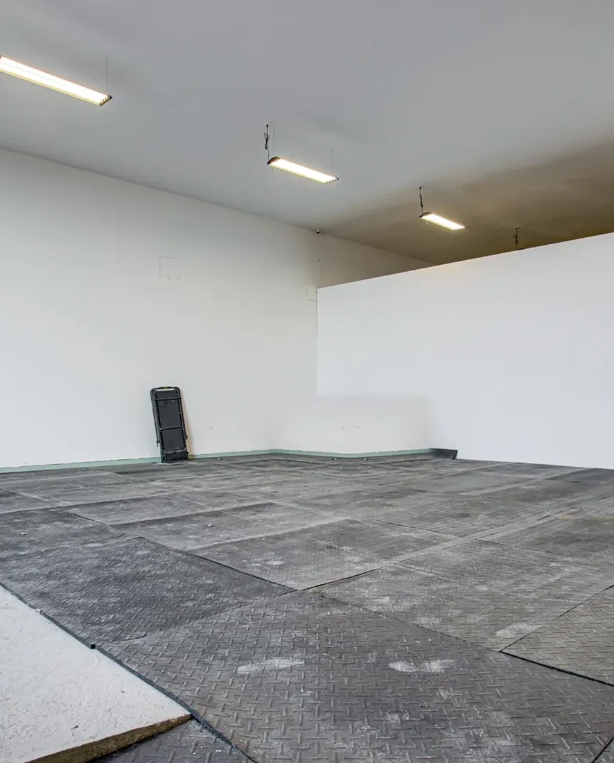The Flex Barn, 1,600 square feet of open floor
